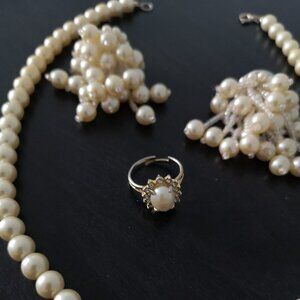 Vintage Mid 80's Fashion Pearls Beads Jewelry Set Earrings Necklace Ring